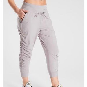 Athlete attitude crop pant size 4